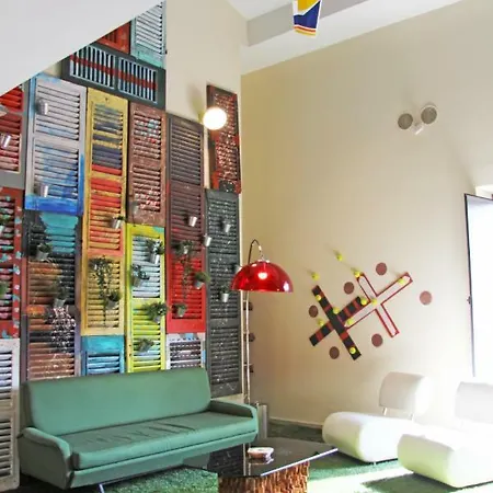 Urban Pop 2 Bed & Breakfast Catania